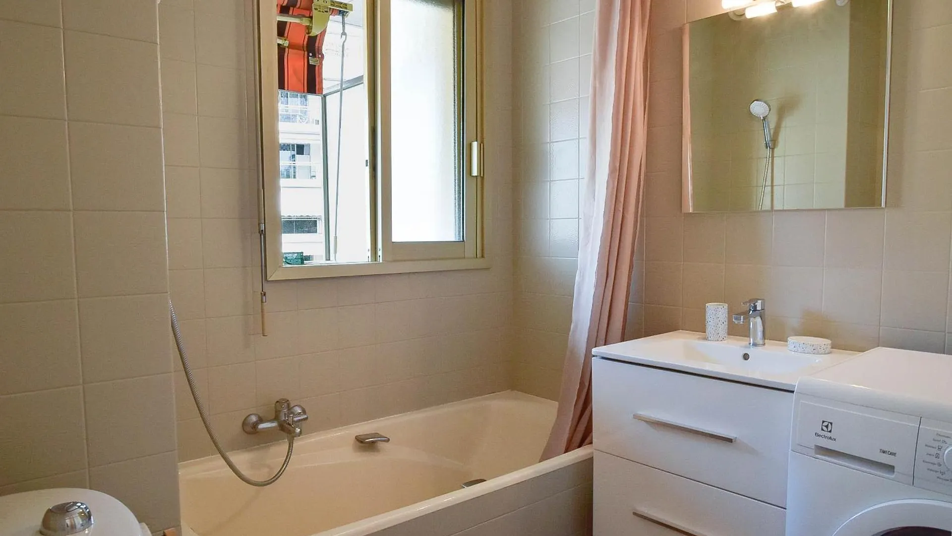 Palm Beach Studio With Terrace 150M From Beaches Cannes